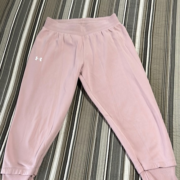 Under Armour Sweat Pant Capri’s Size Small - Picture 1 of 5